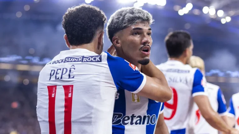Jorge Couto antecipa Clássico “quentinho”: “O ADN do FC Porto é esse”