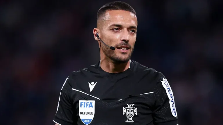 Não são só jogadores. Cláudio Pereira (e não só) falham testes físicos