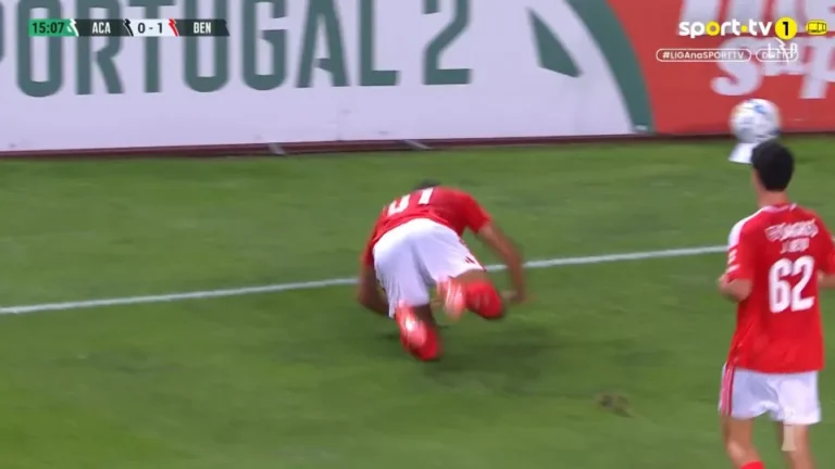 Francisco Silva adianta Benfica B… mas festejo podia ter corrido mal