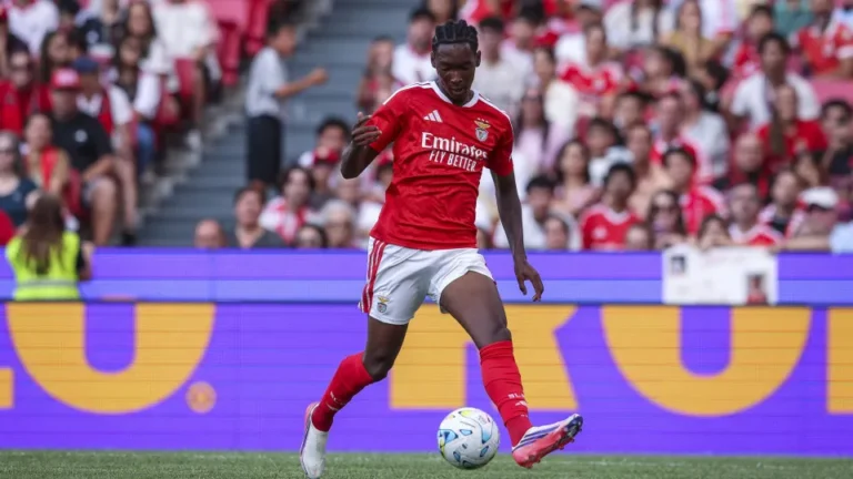 Benfica B ‘mete o nariz fora de água’ à custa da Académica