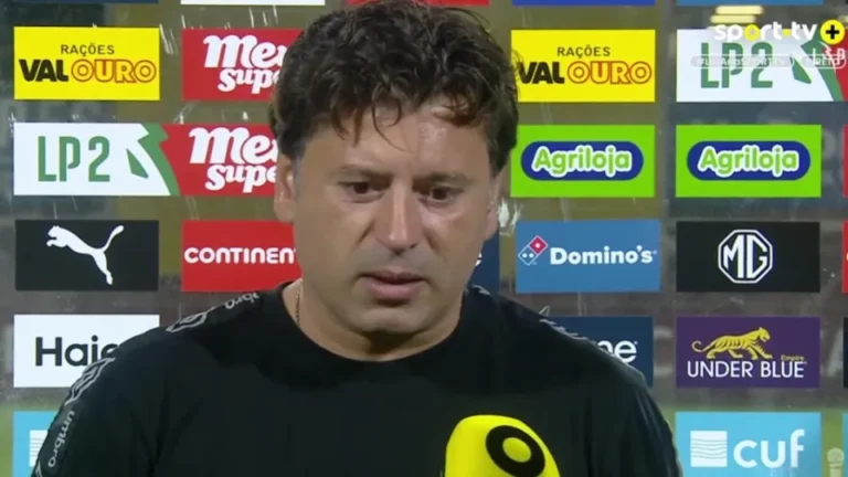 Treinador do Leixões emociona-se ao falar da doença do filho: “Gostaria…”