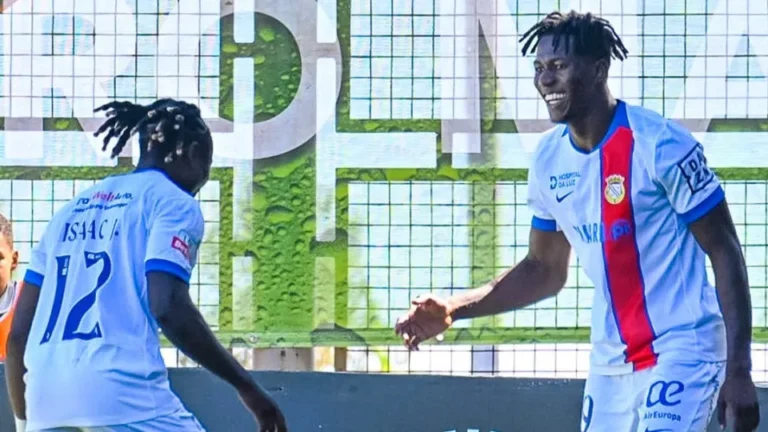 Oito minutos fatais. Alverca bate Nacional na estreia de Alexandre Santos