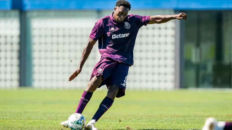 FC Porto. Samu volta, marca, agradece e aponta… ao Benfica