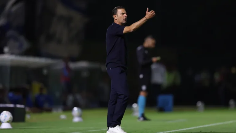 Silaidopoulos quer Rio Ave a “agir e não reagir” frente ao Estrela