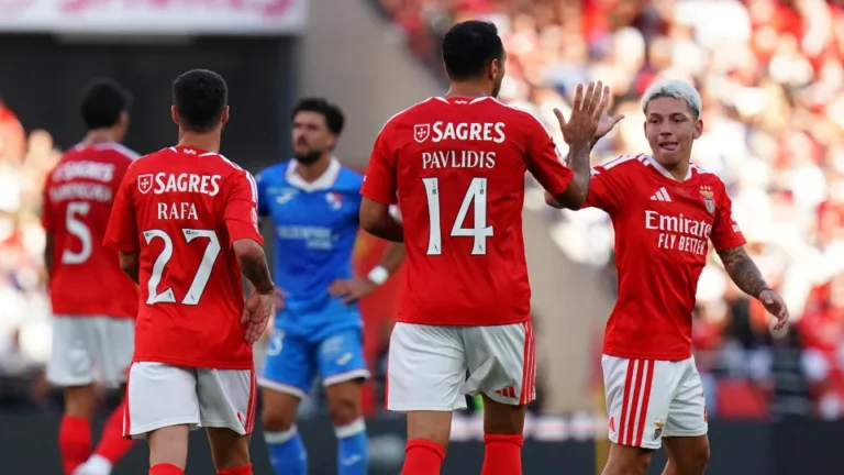 Até ao fim. Benfica sobrevive a susto de galo e aproxima-se do FC Porto