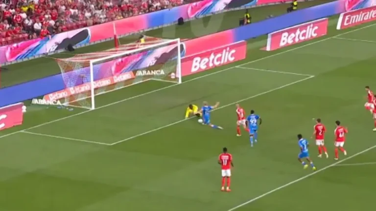 Defesas que valem pontos. Samuel Soares salvou Benfica de perder vantagem