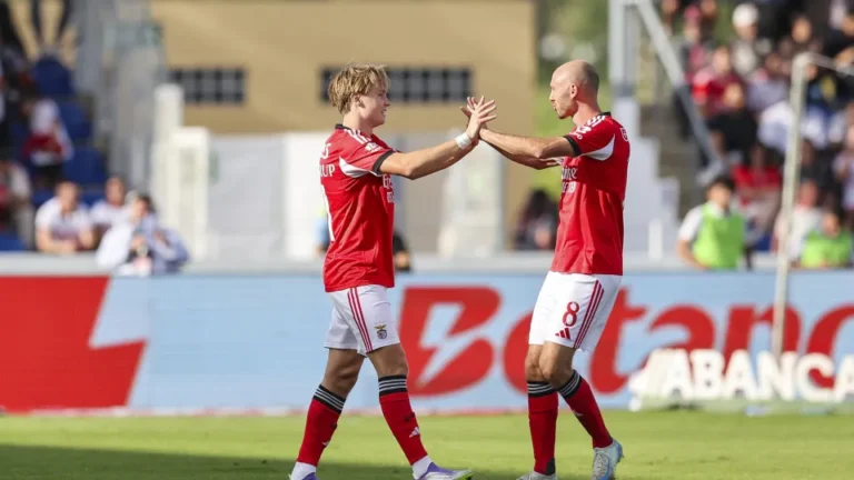 Noruega com Aursnes e Schjelderup para dupla jornada com Portugal